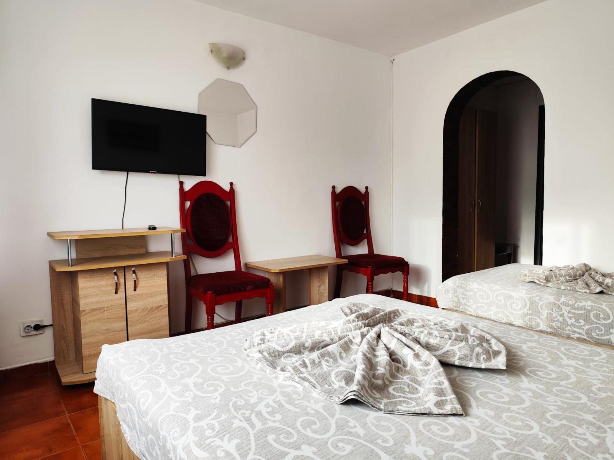 Hotel Orizont Сучеава Екстериор снимка